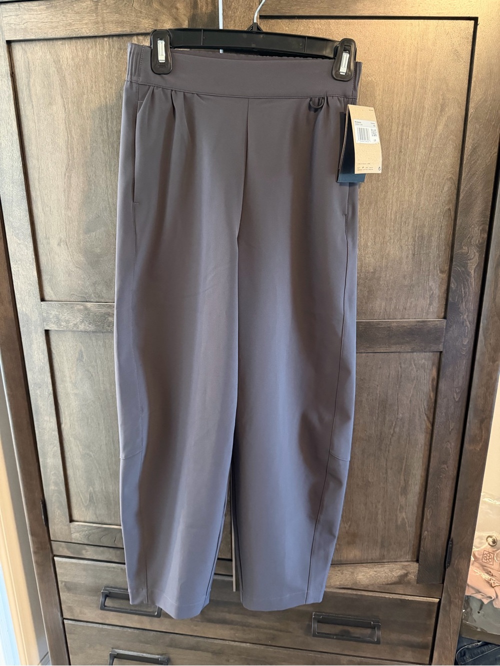 Nike Dri-Fit 27/7 Gray Cropped Pull-On Pants XS/Petite